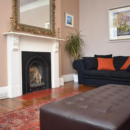 East Claremont - Beautiful 2Br Apartment In Central EDI Kültér fotó