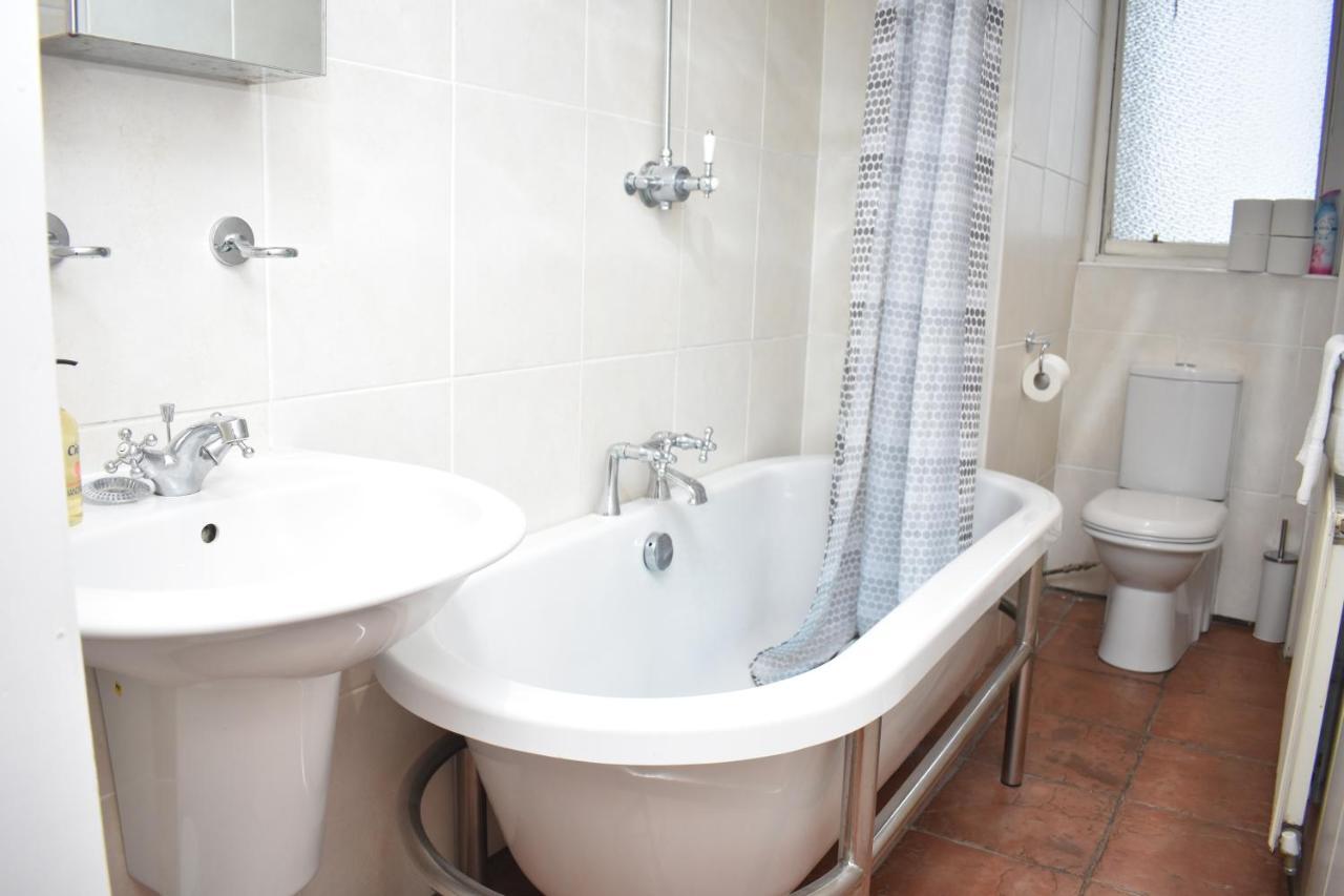 East Claremont - Beautiful 2Br Apartment In Central EDI Kültér fotó