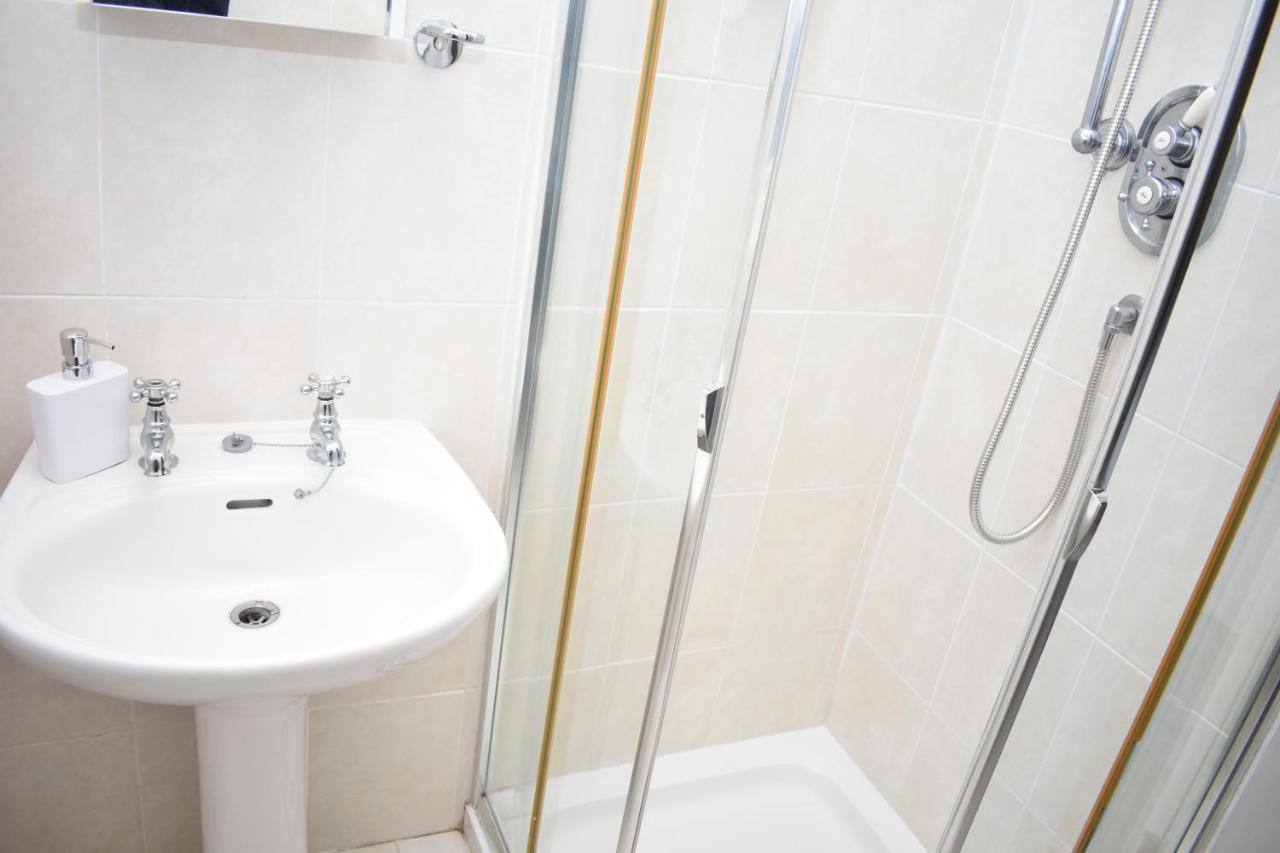 East Claremont - Beautiful 2Br Apartment In Central EDI Kültér fotó